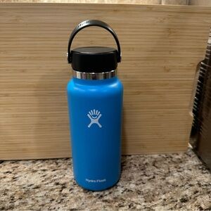 Hydro Flask 32 oz Wide Mouth Water Bottle with Flex Cap - Pacific Blue